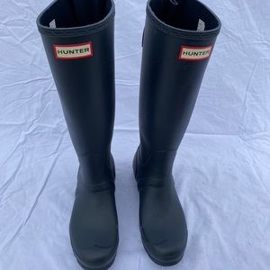 Hunter Boots Navy Size 7